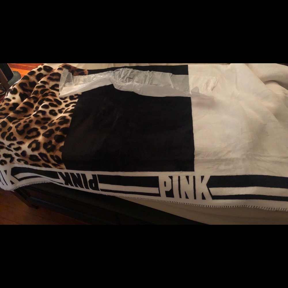Victoria’s Secret Pink Sherpa Blanket